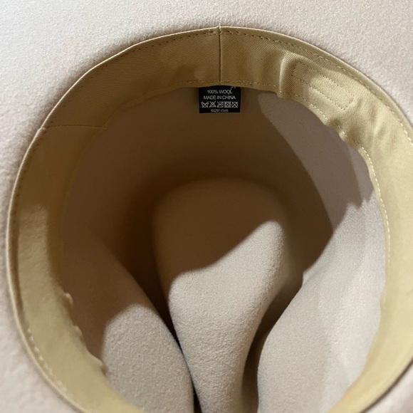 Hat - Picture 3 of 5